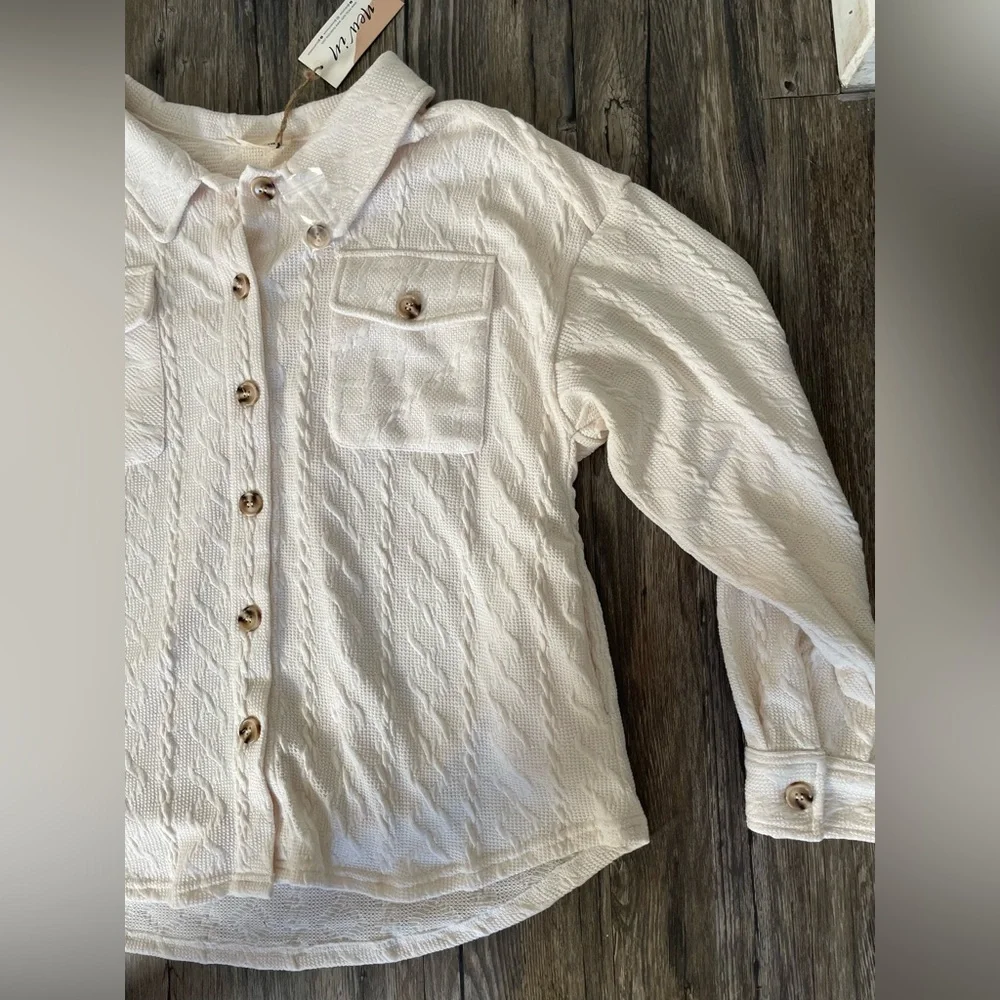 NWT New In Cream Textured Button-Up Shacket – Women’s Large - Picture 5 of 6